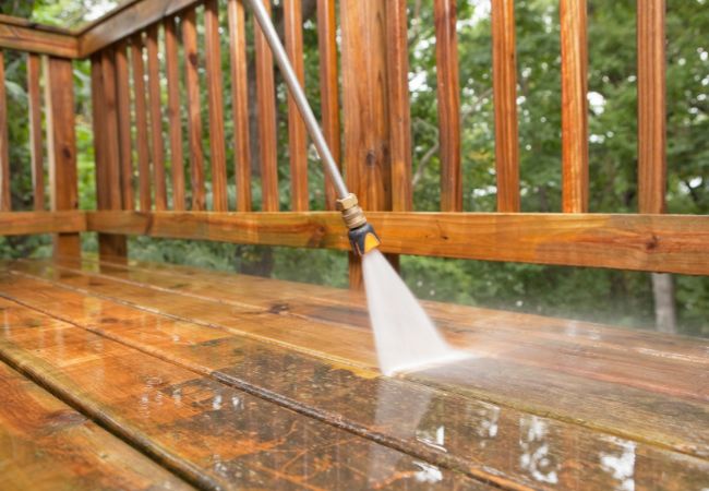 How Long After It Rains Can You Pressure Wash a Deck?