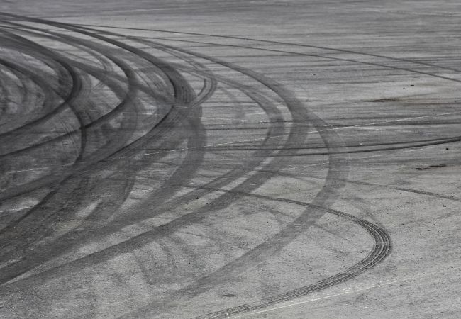Can Pressure Washing Remove Tire Marks Off Concrete?